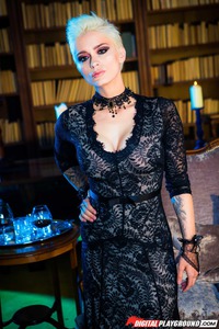 Horny Blonde Mila Milan Gets Cum On Her Tits