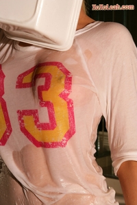 Wet T-shirt