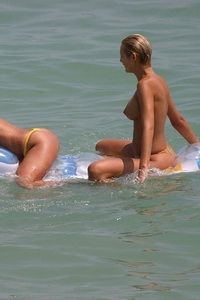 Amamteur beach teens